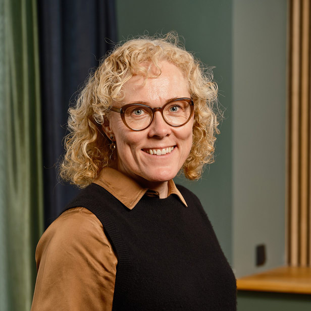 Anna Plymouth